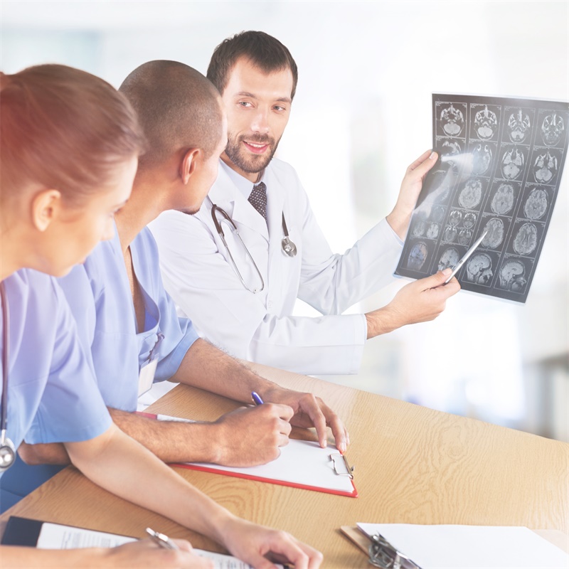 脑海绵状血管瘤如何诊断和治疗？