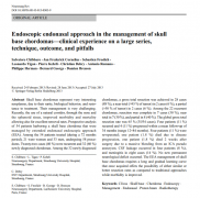 鼻内镜下经鼻入路治疗颅底脊索瘤的临床经验--对一系列技术、结局及陷阱的探讨