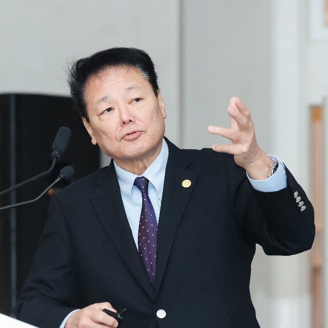 INC国际颅底锁孔手术创始人福岛孝德教授在沪技术培训