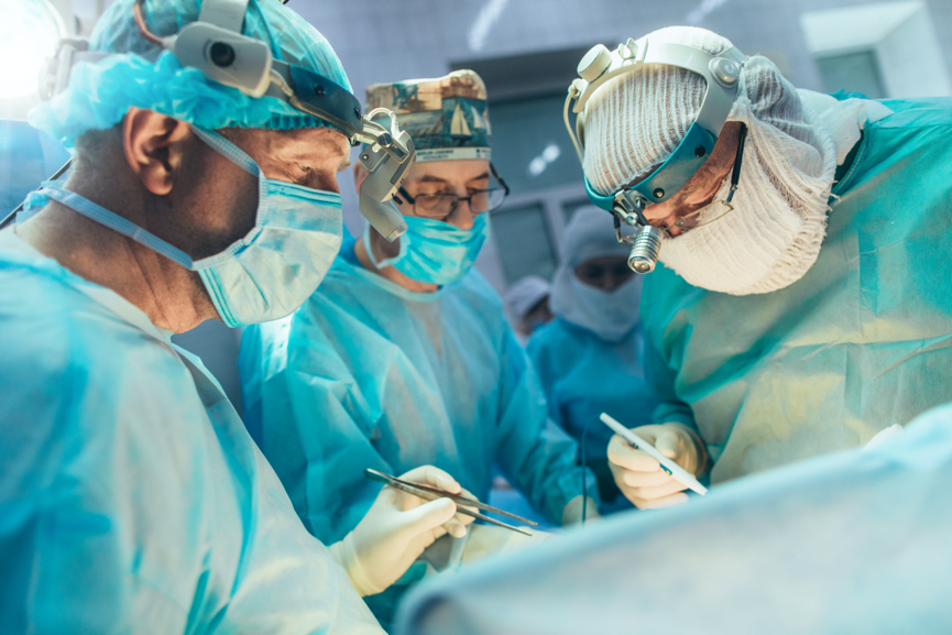 疫情下脑瘤手术何去何从？INC海外专家咨询及出国手术正常安排