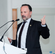 攻坚癫痫、帕金森等，国际功能神经外科主席级专家怎么破？