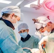 脑肿瘤手术、放疗、化疗的风险有哪些？