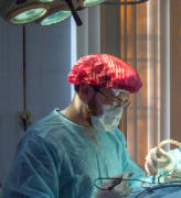 【听神经瘤】听神经瘤是大手术吗？