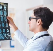 神经胶质瘤是什么病？胶质瘤严重吗？手术后怎么样？