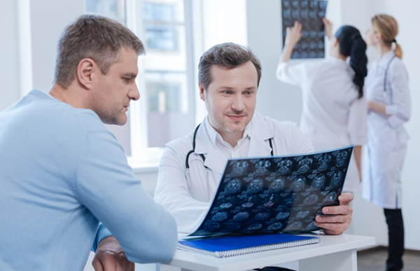 开放切除与激光间质热疗（LITT）治疗小儿岛叶癫痫