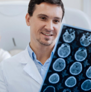 高危髓母细胞瘤的处理