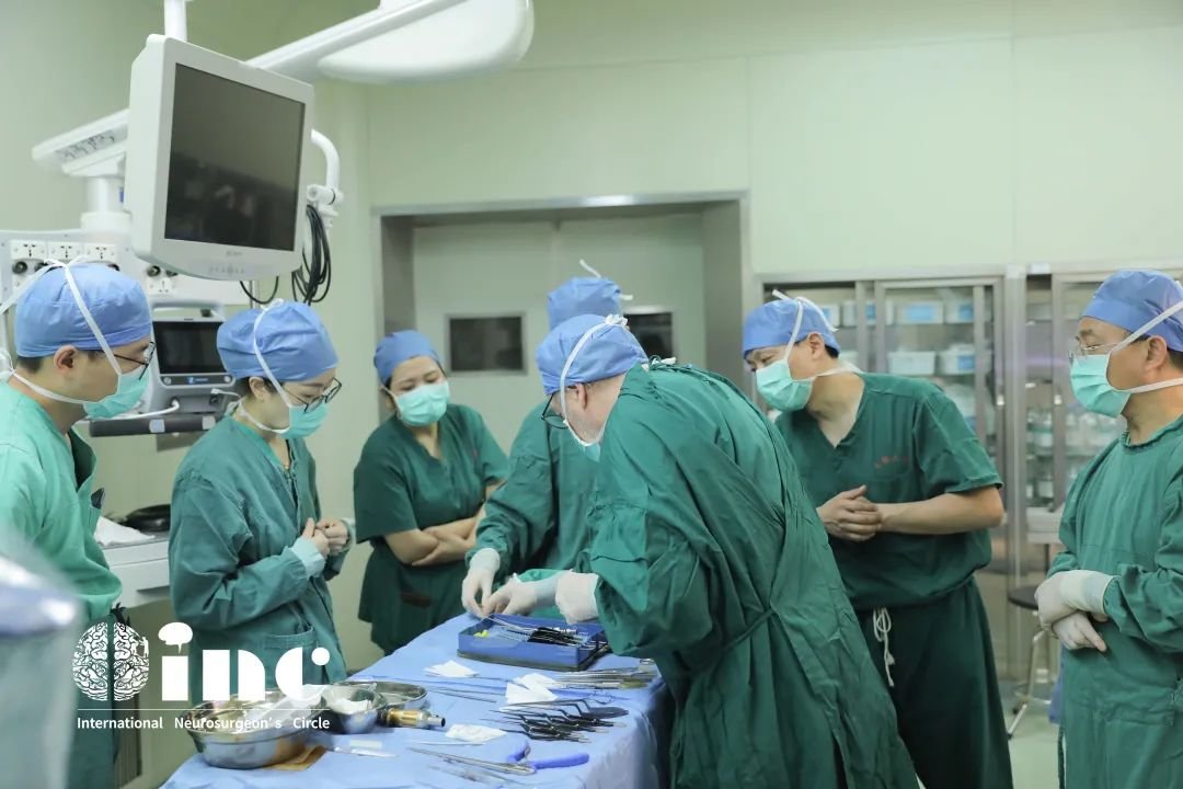 脊髓髓内肿瘤患者案例术中手术