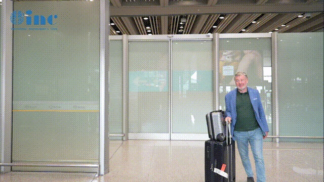 INC巴教授今抵达北京2023