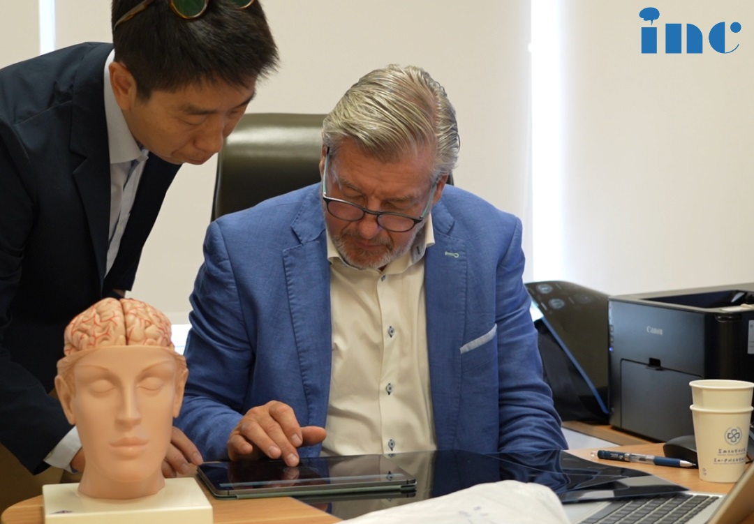 巴特朗菲教授现场咨询精彩瞬间