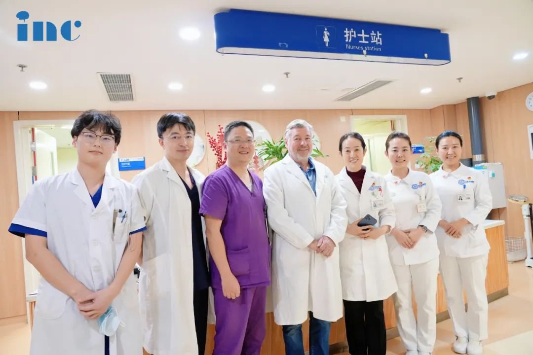INC巴特朗菲教授携手首都医科大学附属北京天坛医院神经外科手术团队
