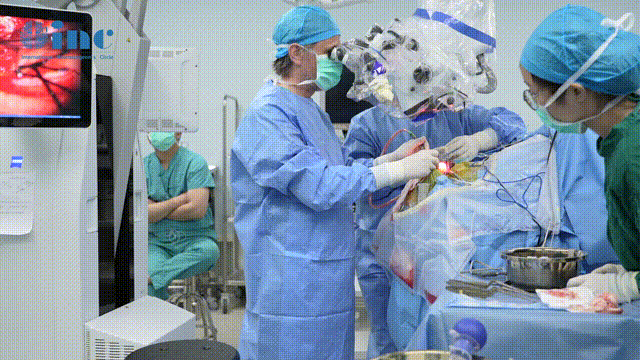 福教授来华示范教学手术实录