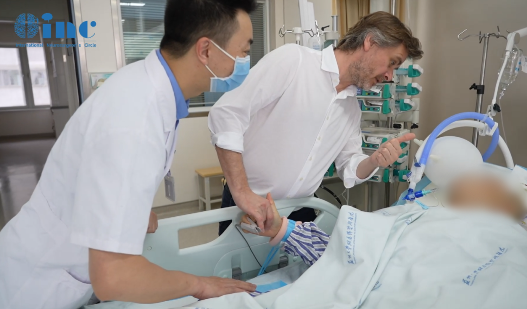 5月16日21：48术后当晚2次查看患者情况