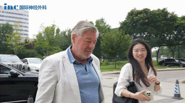 攻克疑难脑瘤——巴教授正式抵达天坛医院，“携手开颅”的生命故事继续！