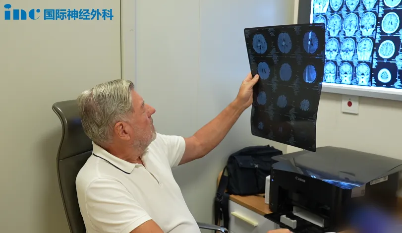 3、26岁女孩右侧丘脑病变