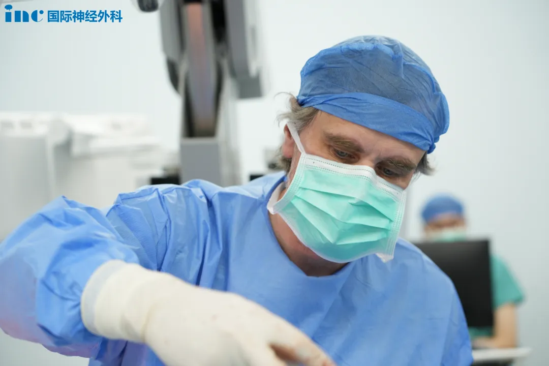 斜坡区脊索瘤的病理特征与手术决策关键点