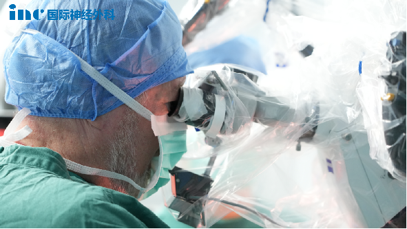 “手术非常紧急！”当视力被鞍区脑膜瘤一寸寸偷走，她如何跑赢这场失明倒计时？