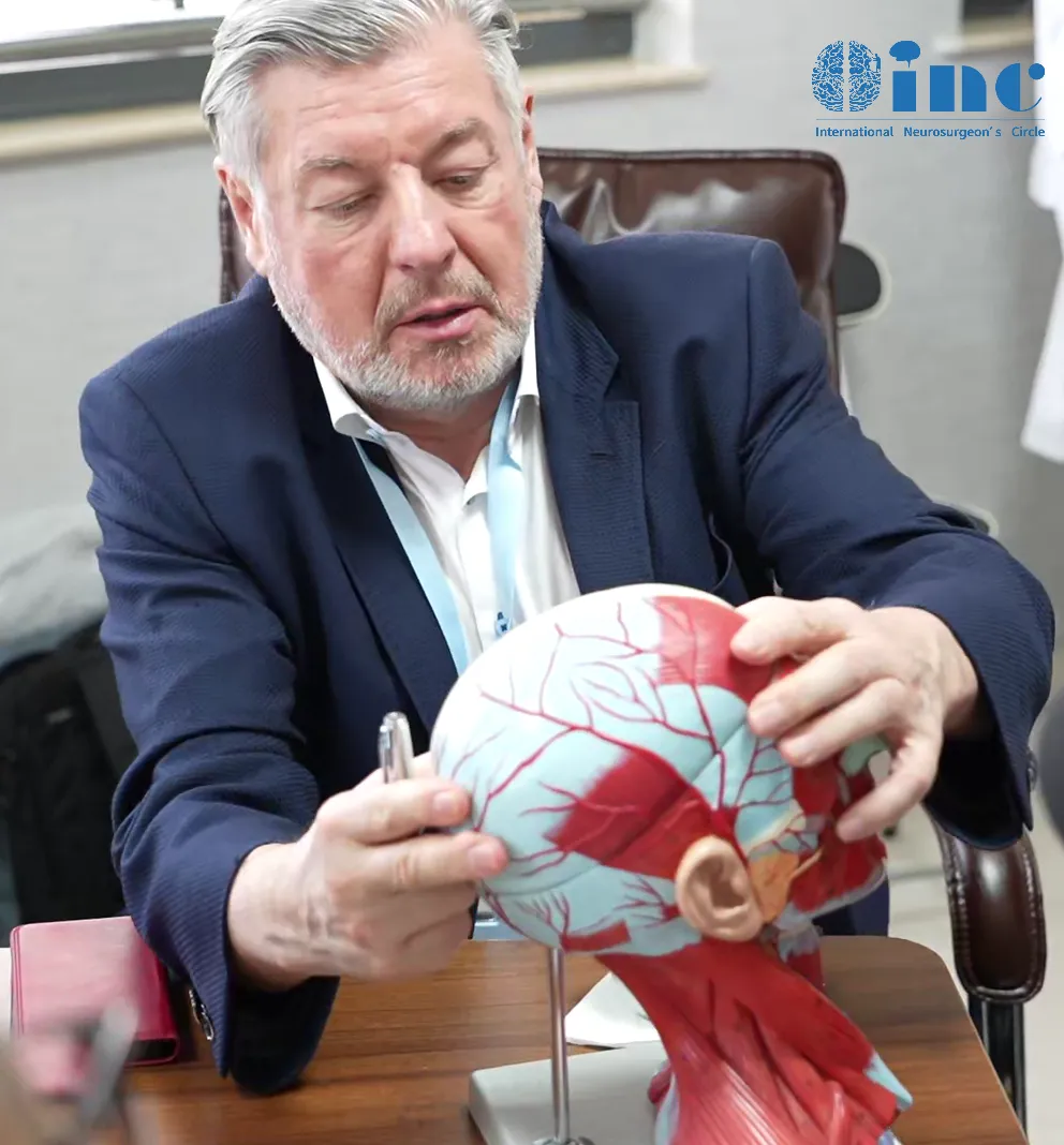 脑干延髓海绵状血管瘤手术入路