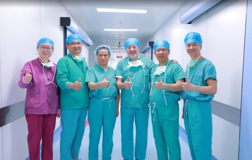 苏大附四院官方报道:国际神经外科医生集团专家于我院累计完成100例高难度颅脑手术