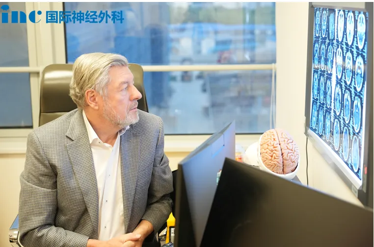 巴特朗菲教授